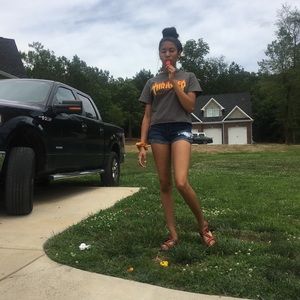 Meet your Posher, Mackenzie